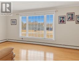 16 Spencer Road thumbnail 5
