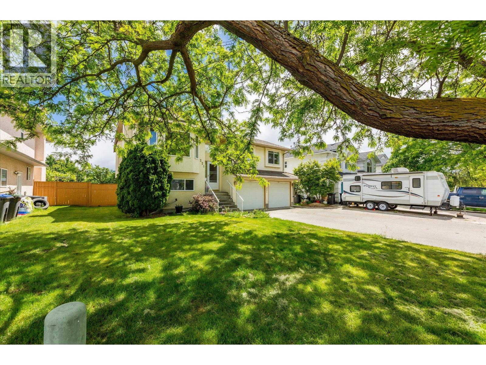 221 Drysdale Boulevard, Kelowna