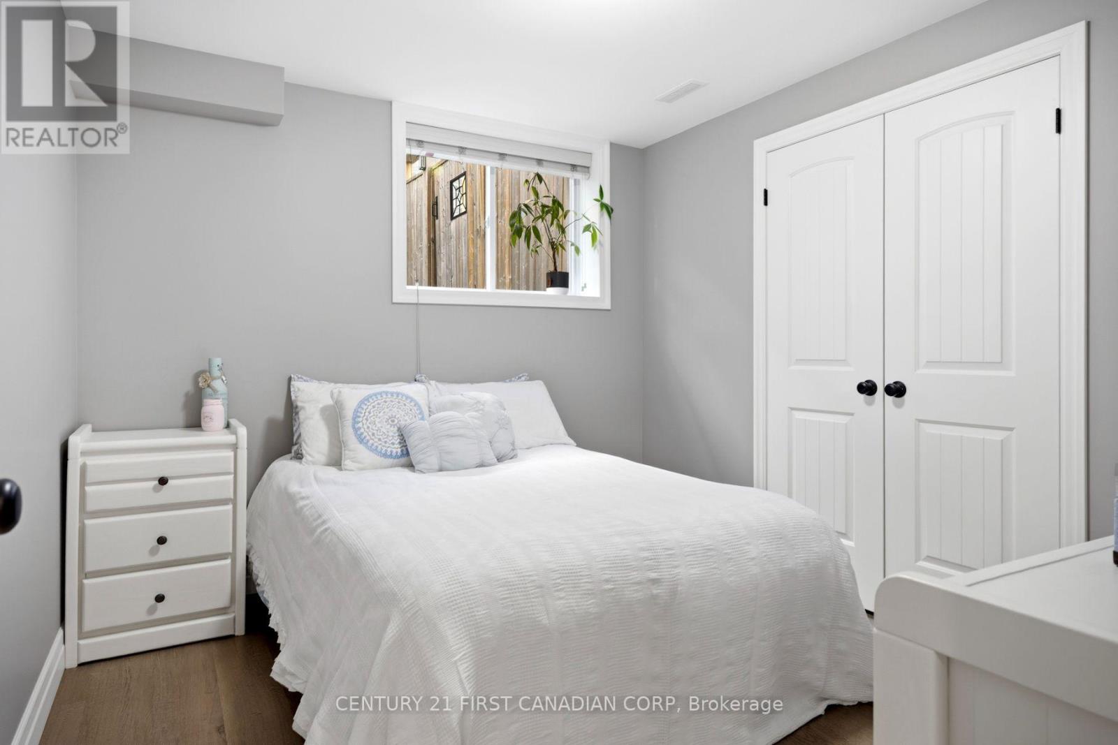 182 GILMOUR DRIVE - Image 28