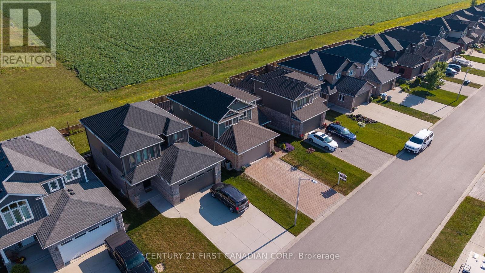 182 GILMOUR DRIVE - Image 35