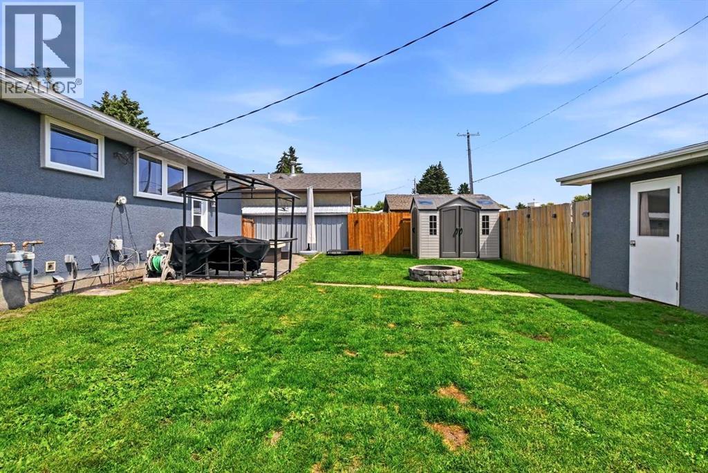 5745 35 Street — photo 38