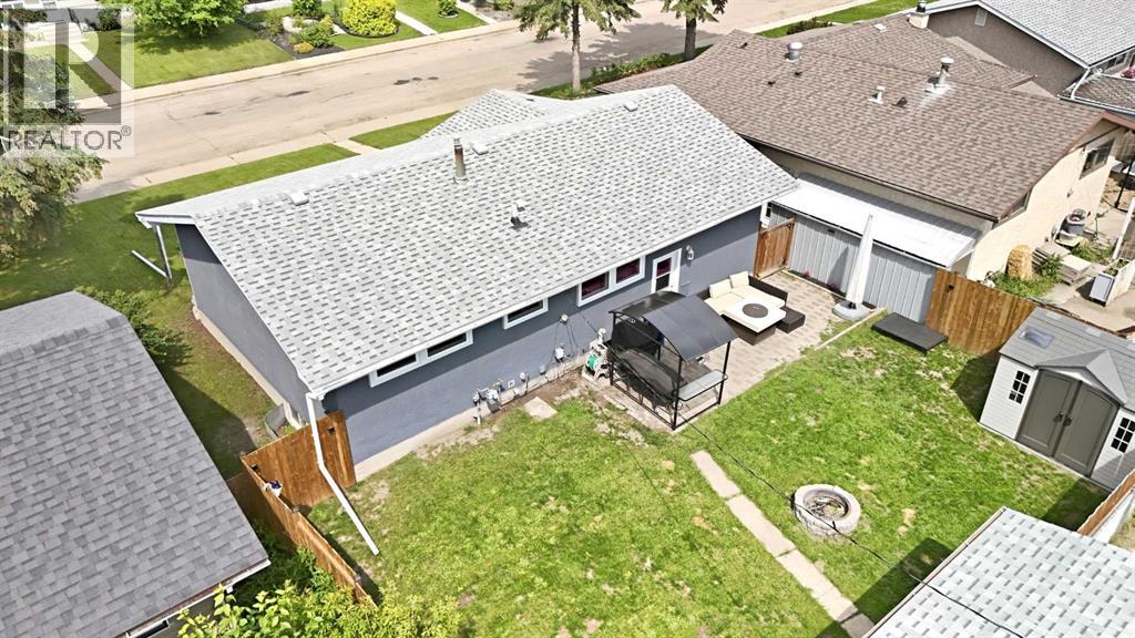5745 35 Street — photo 43