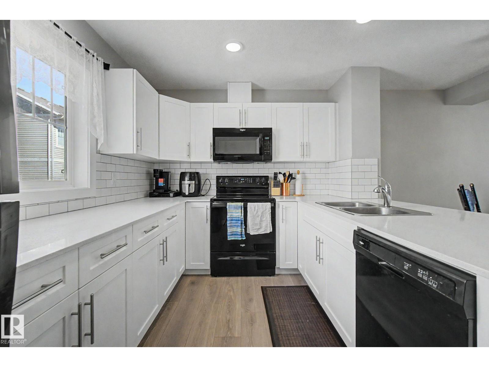 #90 17832 78 ST NW - 12