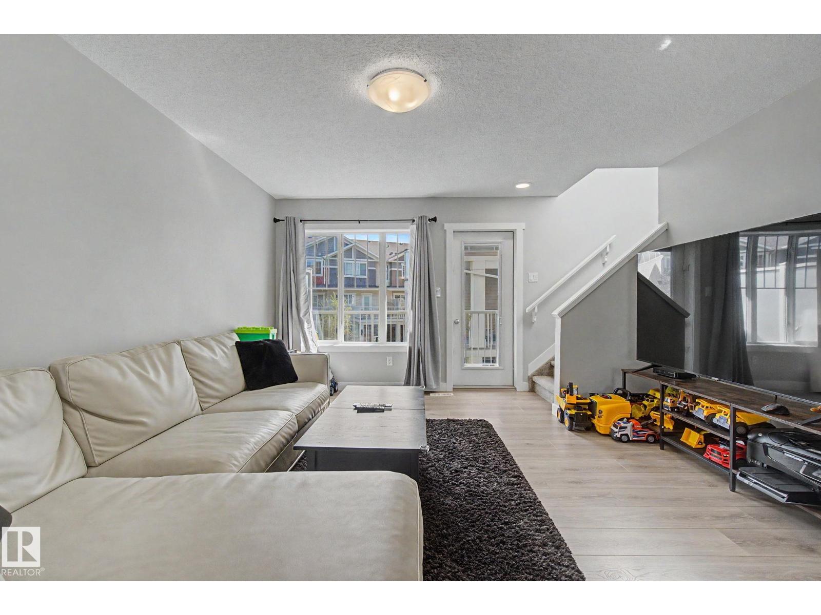 #90 17832 78 ST NW - 18