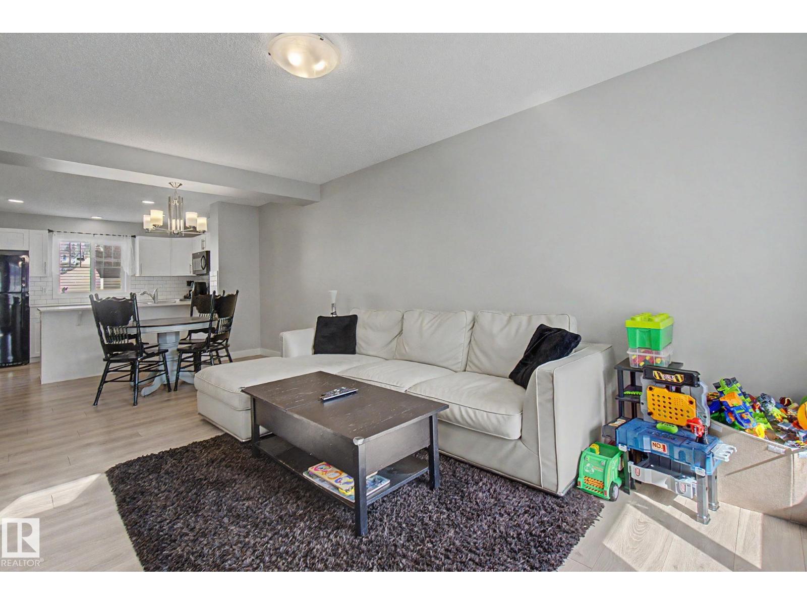 #90 17832 78 ST NW - 19