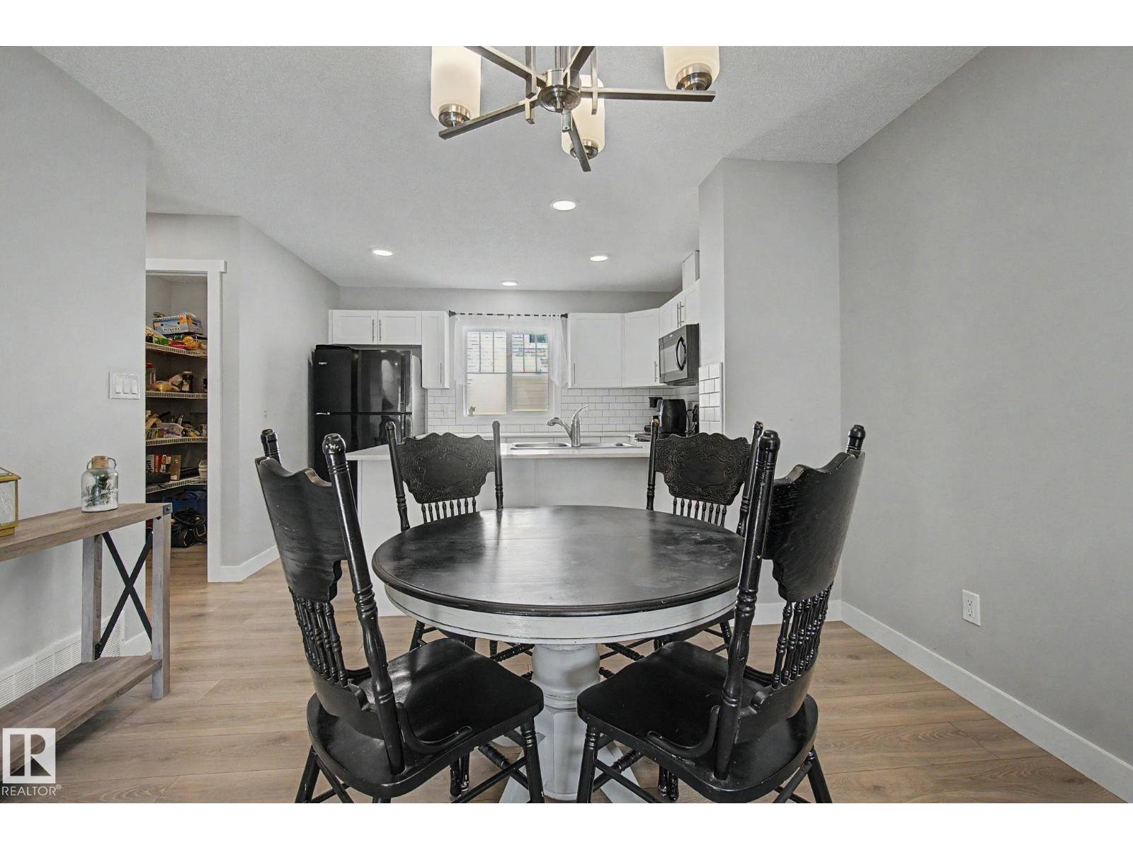 #90 17832 78 ST NW - 9