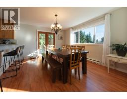 7862 Eagle Drive, Halfmoon Bay, BC V7Z1A3 Photo 16