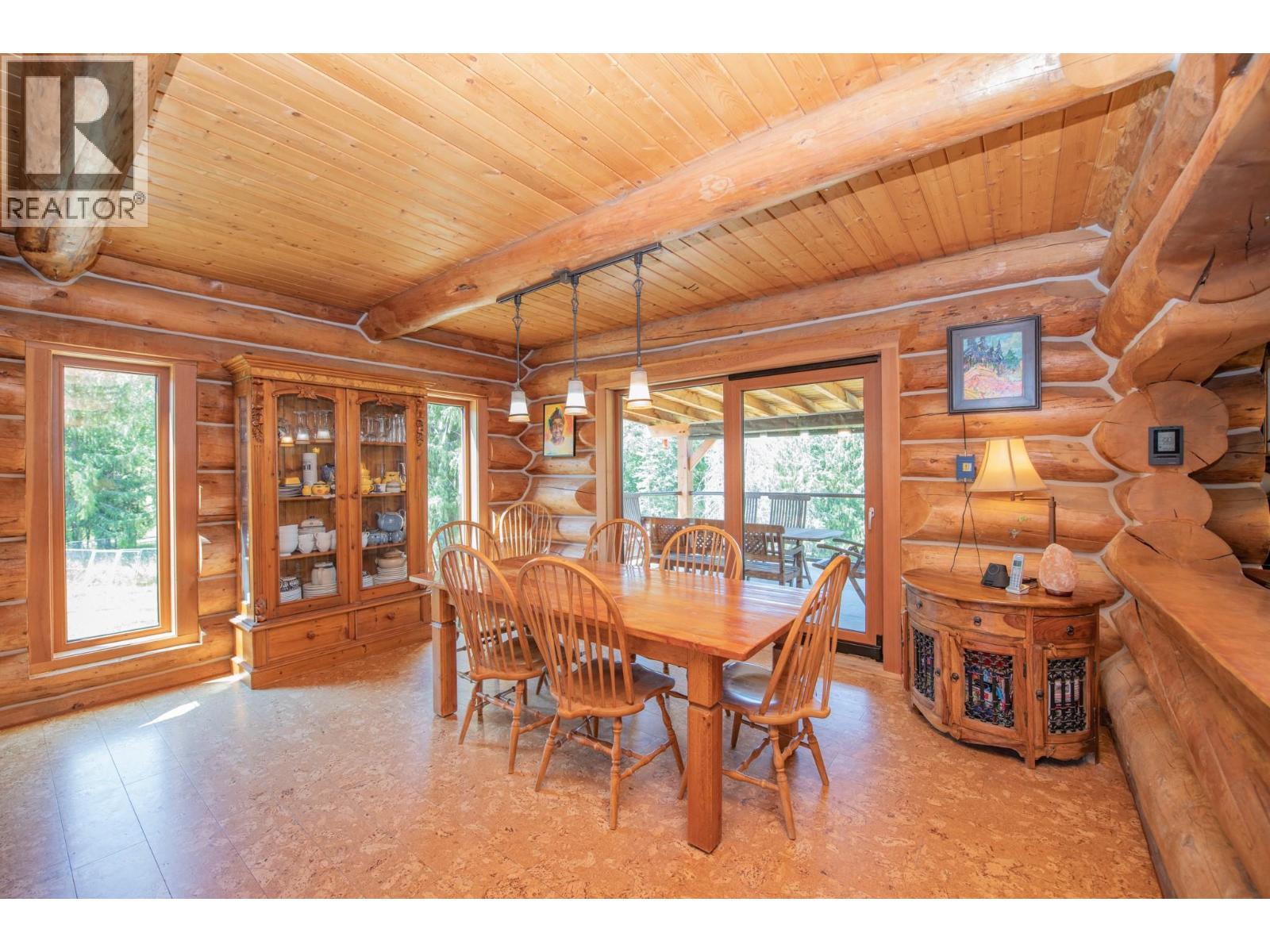 592 Bear Valley Road - 21