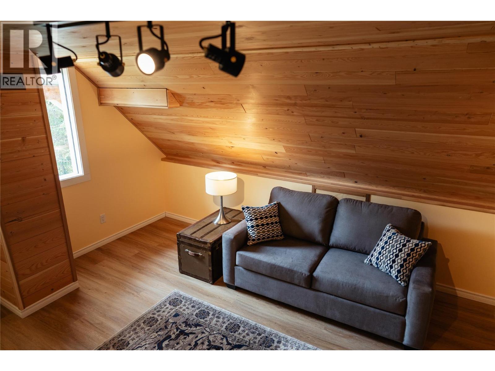 592 Bear Valley Road - 82