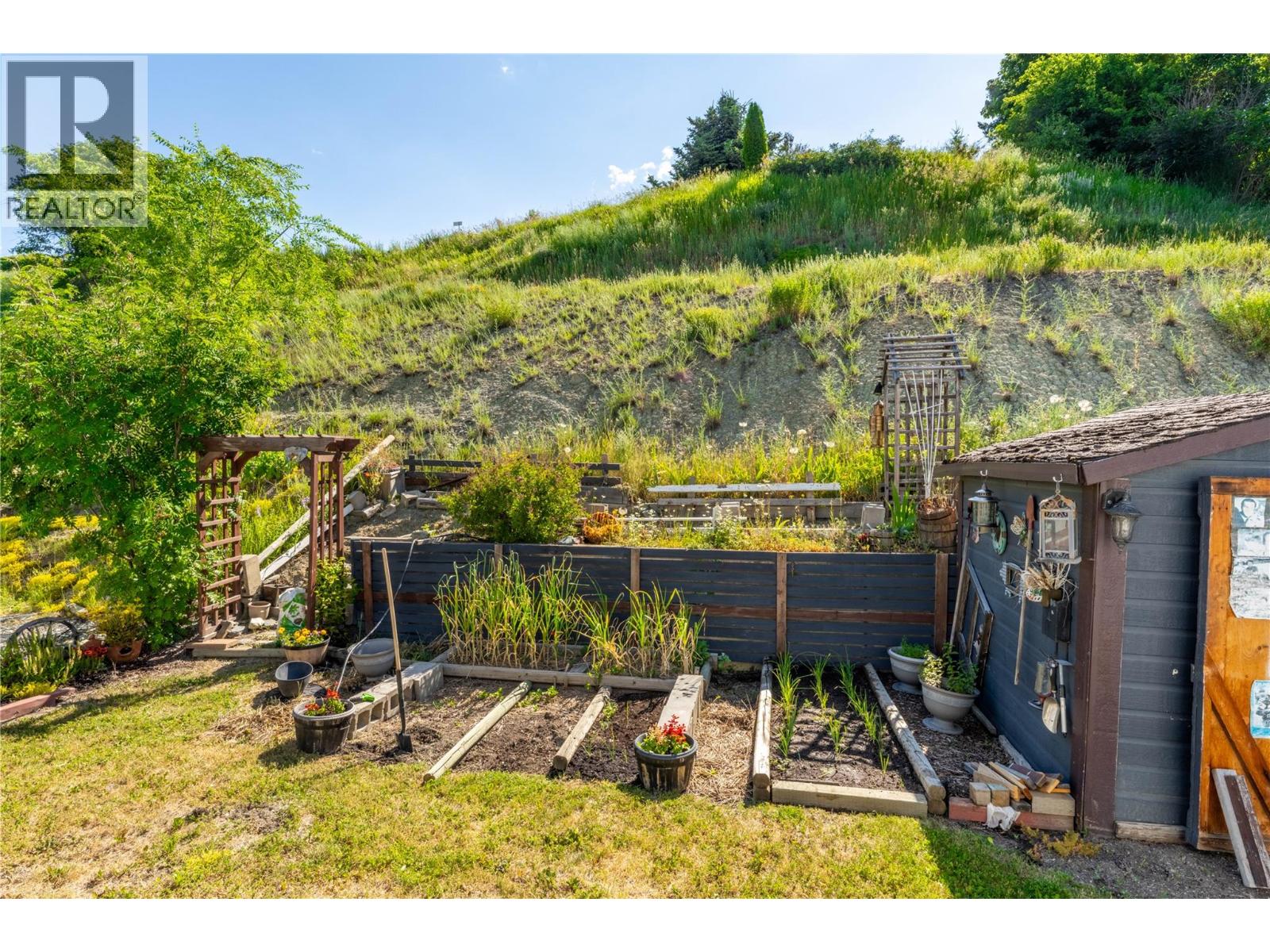 #47 445 6th Avenue N - 31