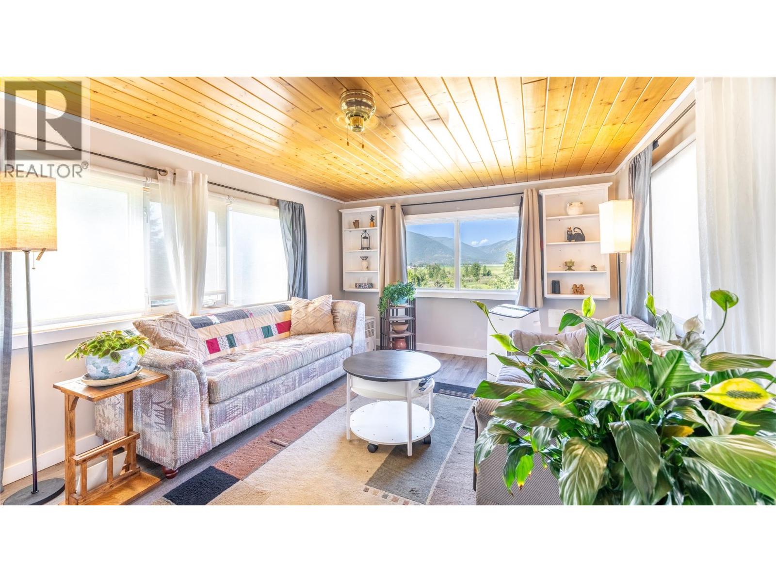 #47 445 6th Avenue N - 9