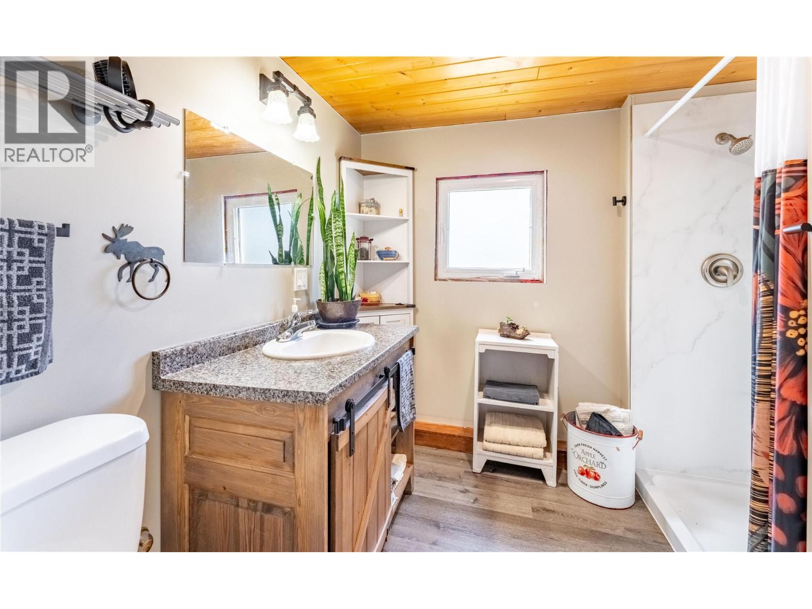 #47 445 6th Avenue N - 13