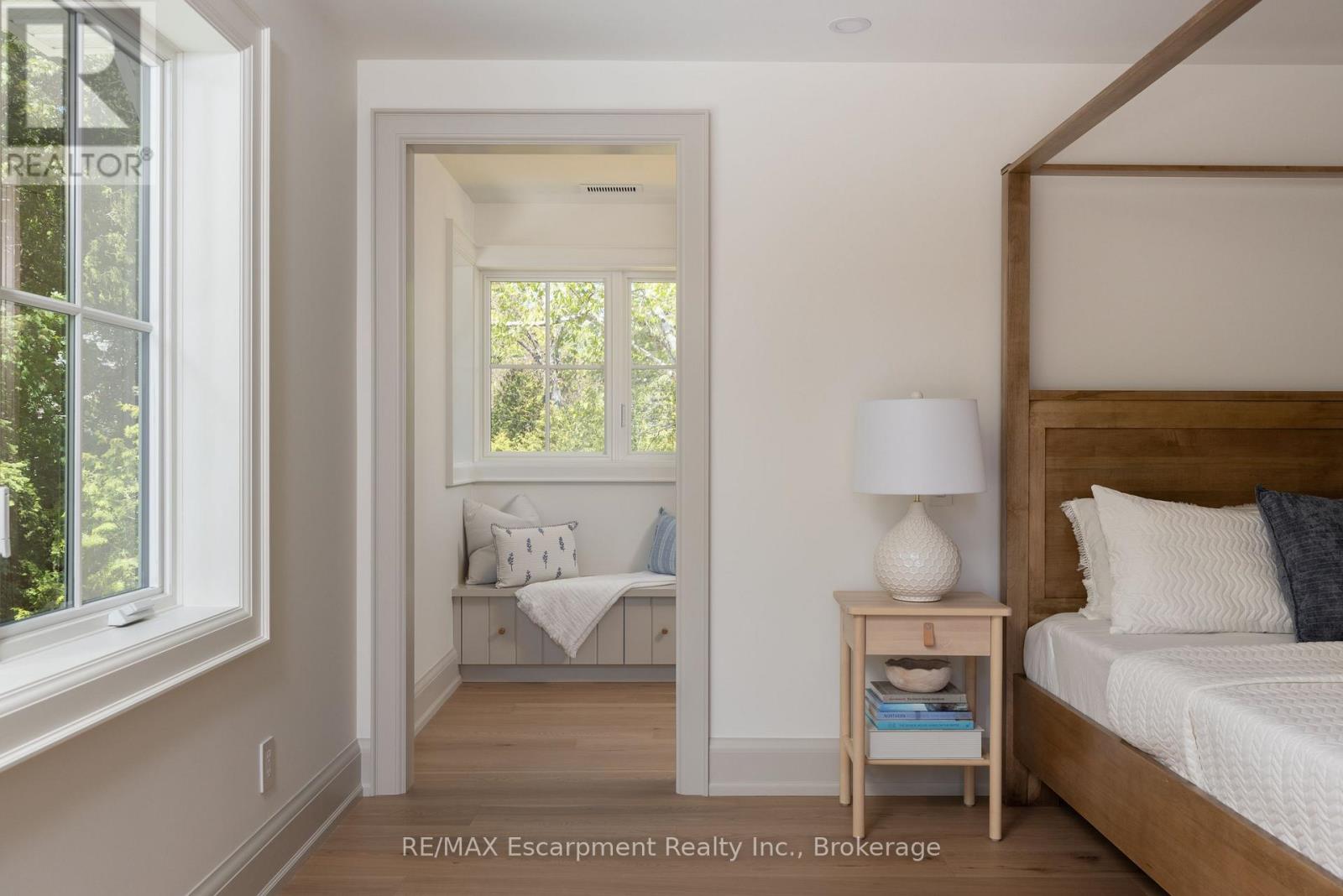 130 EDGECLIFFE PLACE - 26