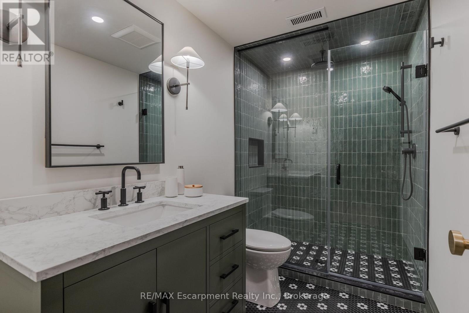 130 EDGECLIFFE PLACE - 45