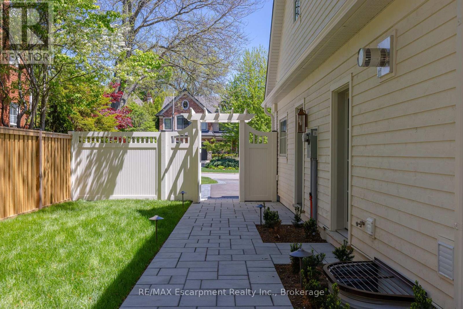 130 EDGECLIFFE PLACE - 50