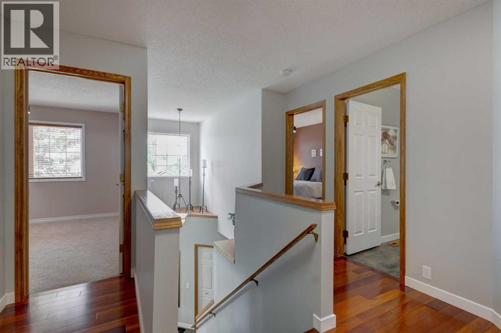 Upper Level additional window, allows for more natural light to stream in~