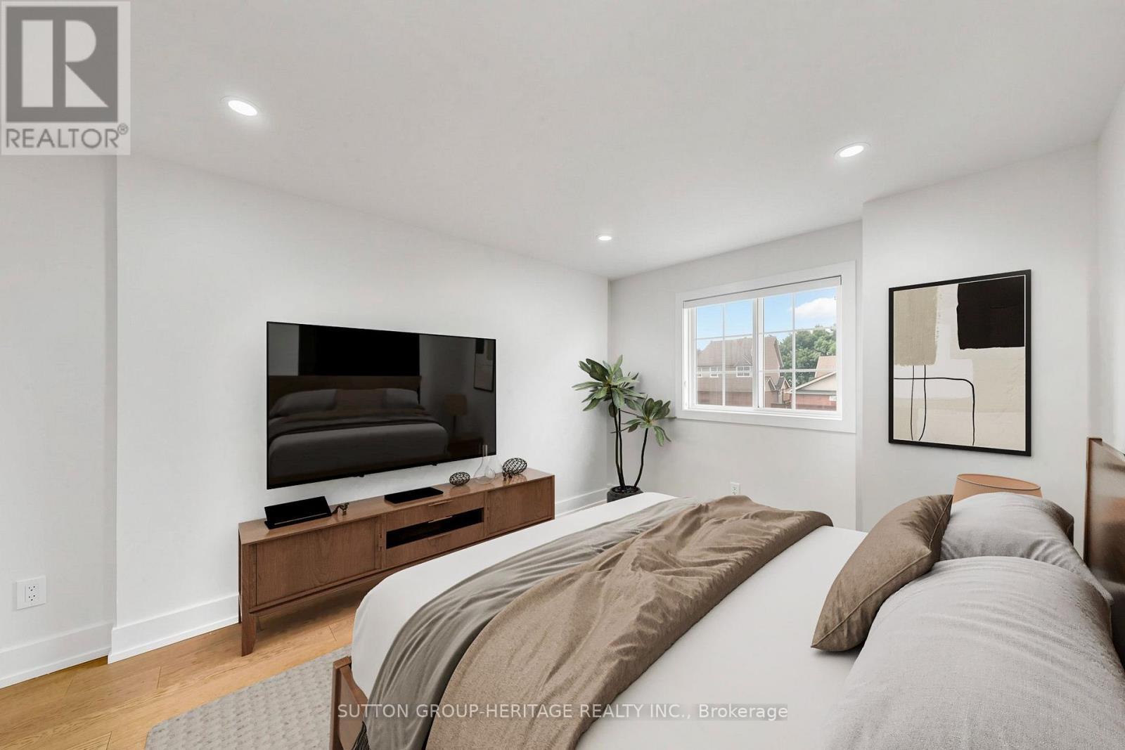 1 SHERWOOD STREET - 26