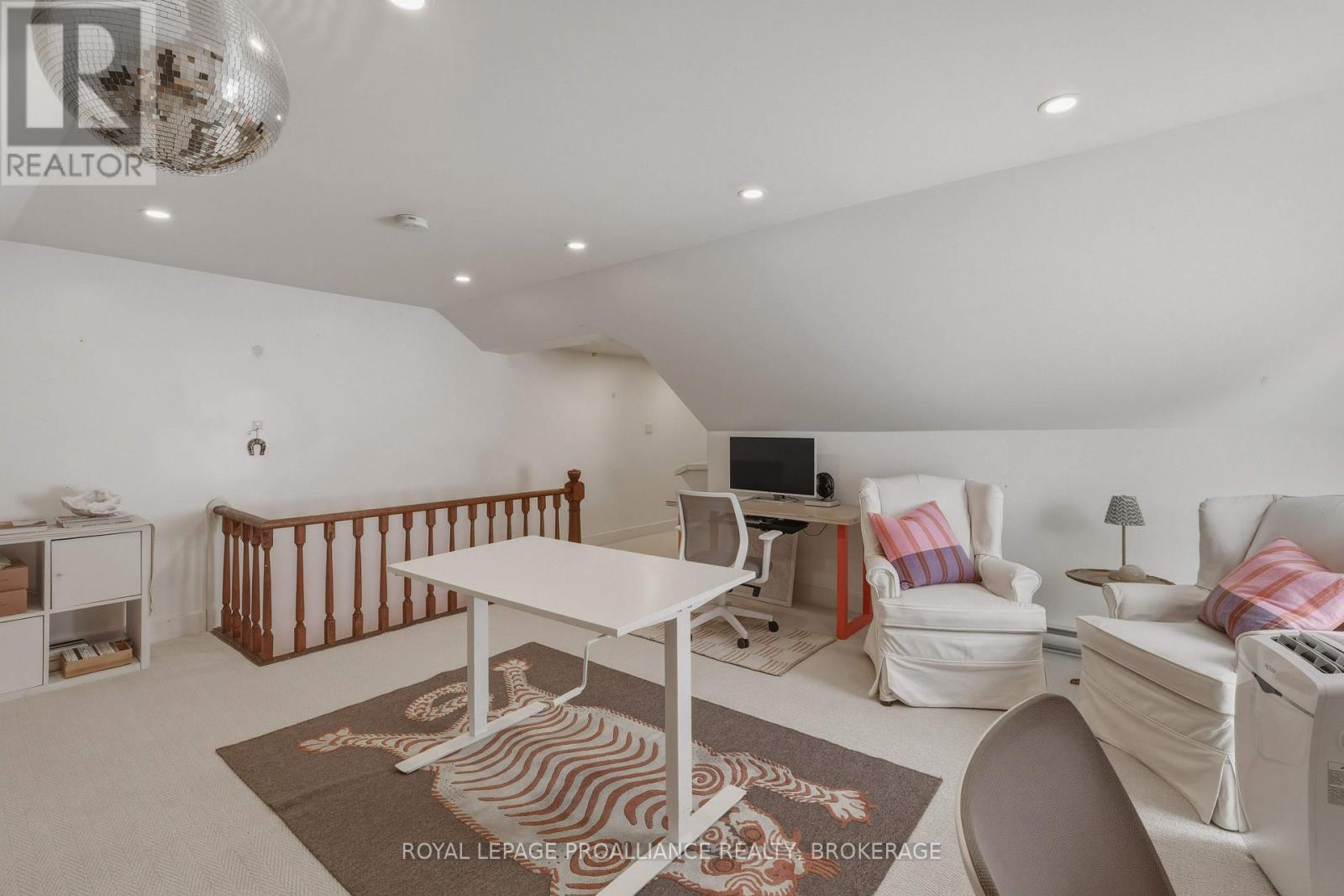 181 MONTREAL STREET - 36