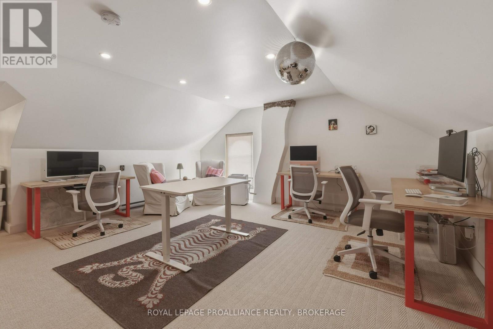 181 MONTREAL STREET - 35