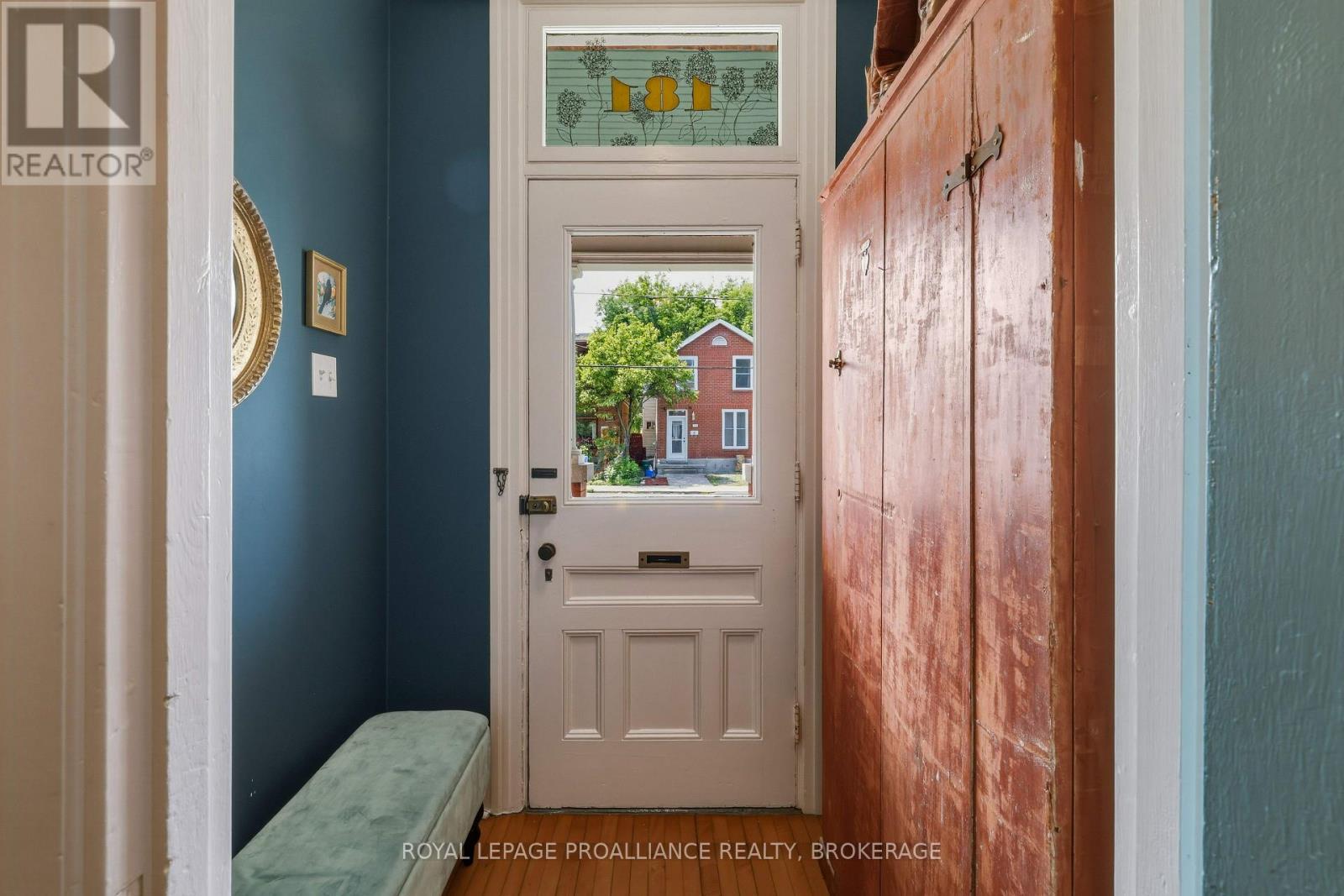 181 MONTREAL STREET - 5