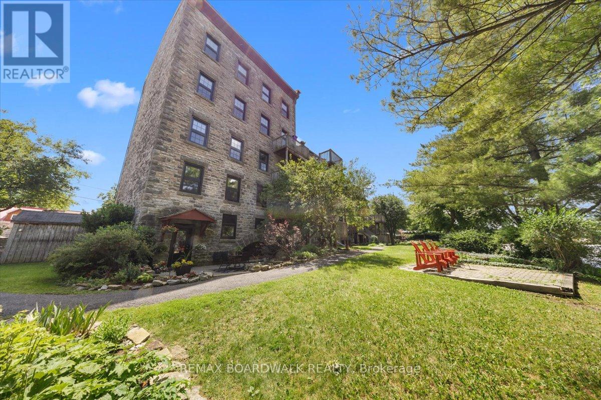 1 – 45 MILL STREET, Ottawa. Luxury613. By Peter Sagos - Image 35