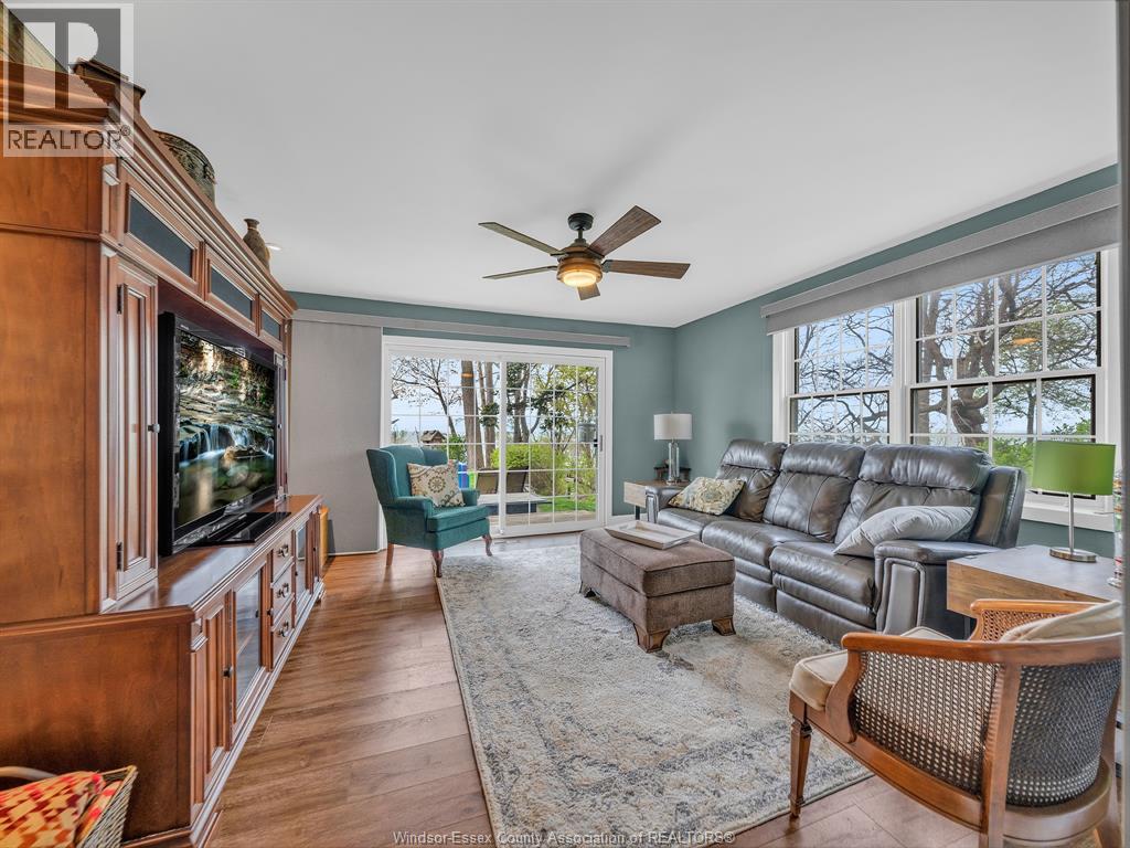 388 SEACLIFF DRIVE West - 7