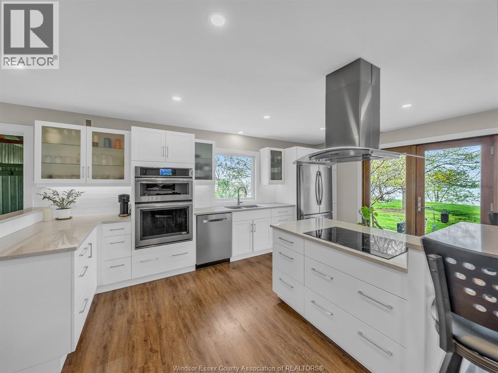 388 SEACLIFF DRIVE West - 13