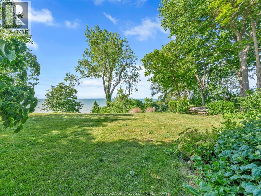 388 SEACLIFF DRIVE West - 45