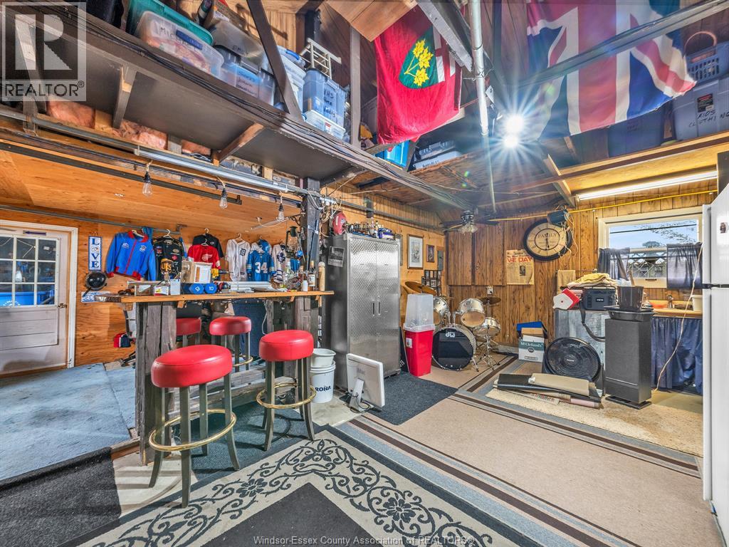 388 SEACLIFF DRIVE West - 39
