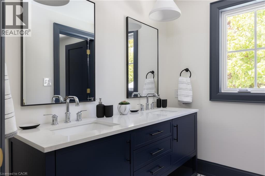 130 EDGECLIFFE Place - 36