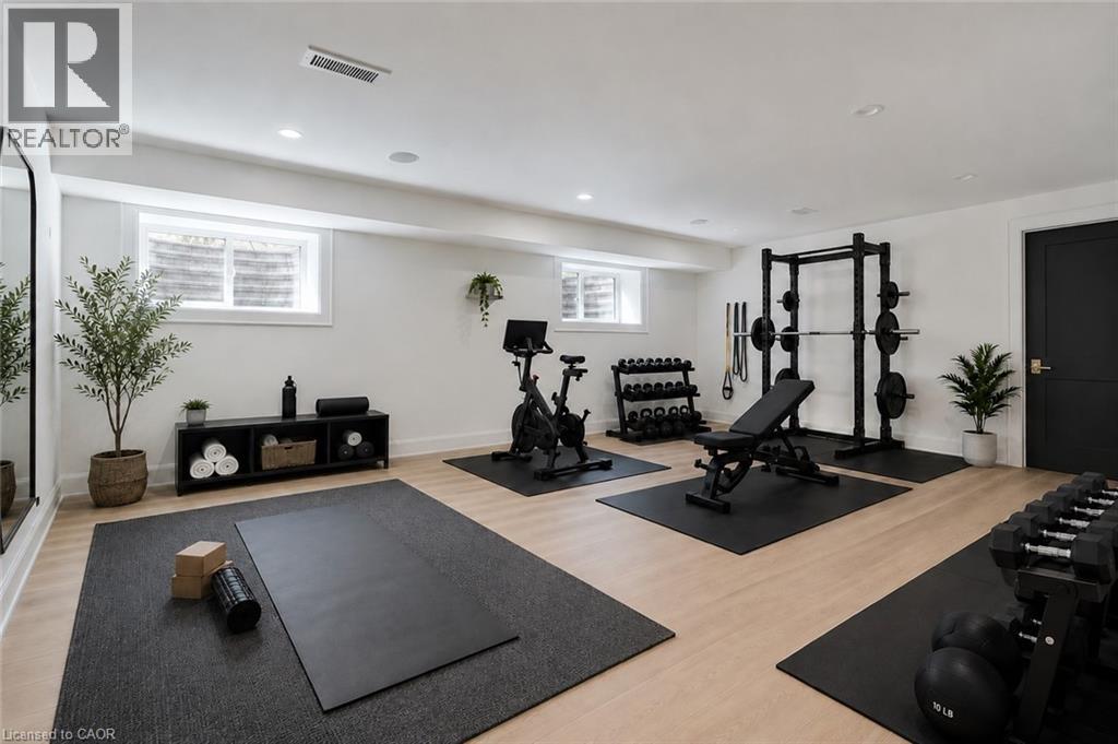 130 EDGECLIFFE Place - 43