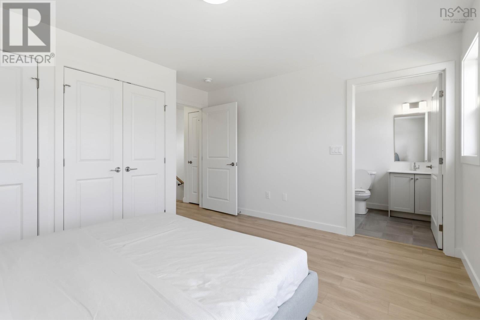 DA-60 205 Darner Drive - 18