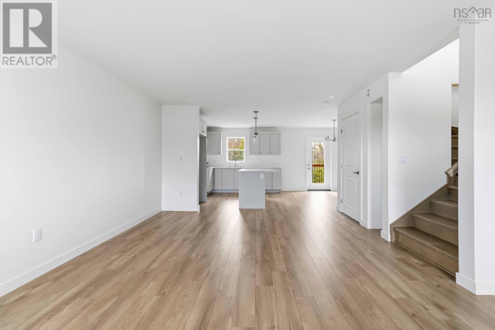 DA-60 205 Darner Drive - 7