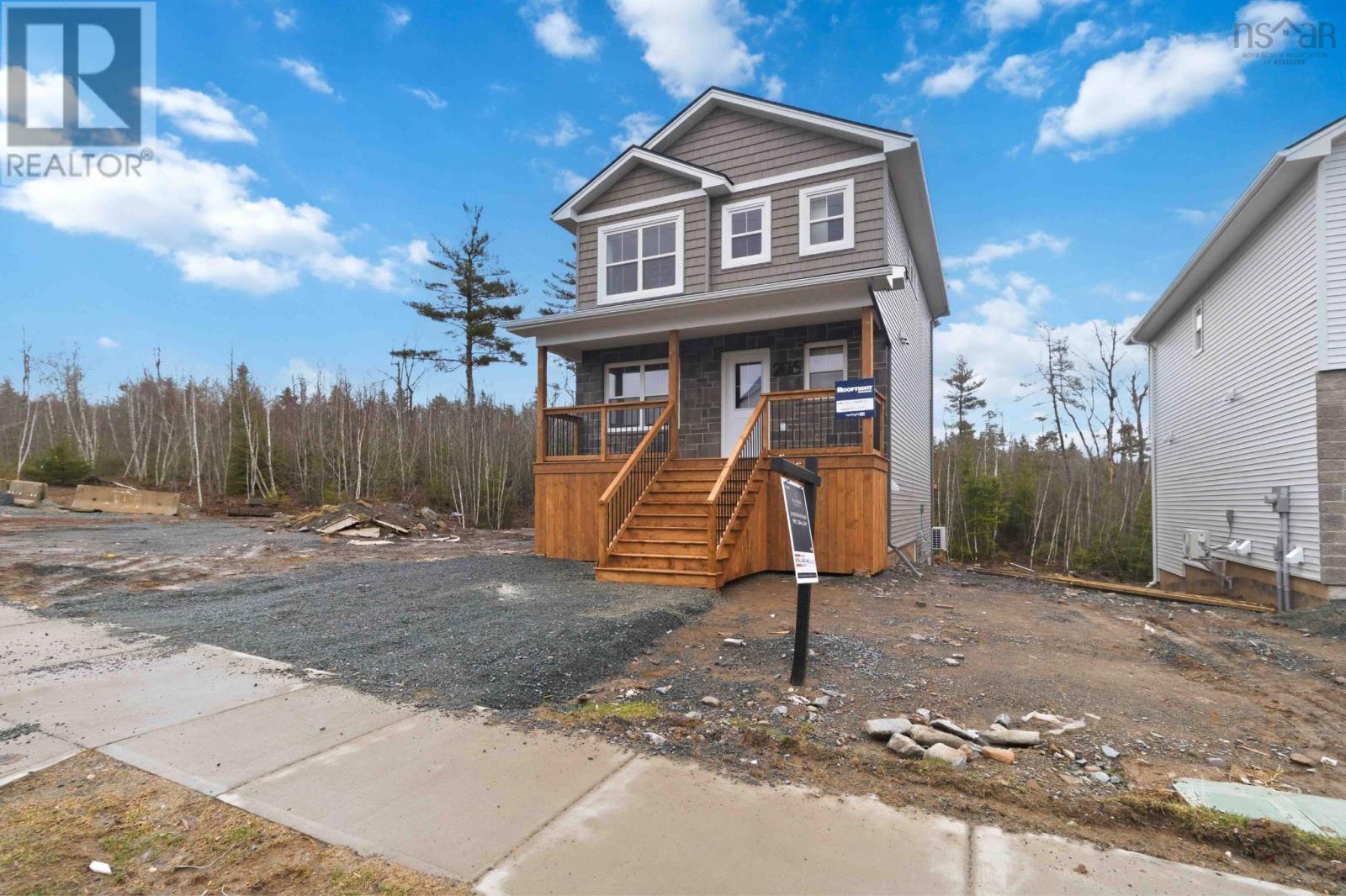 DA-60 205 Darner Drive - 29