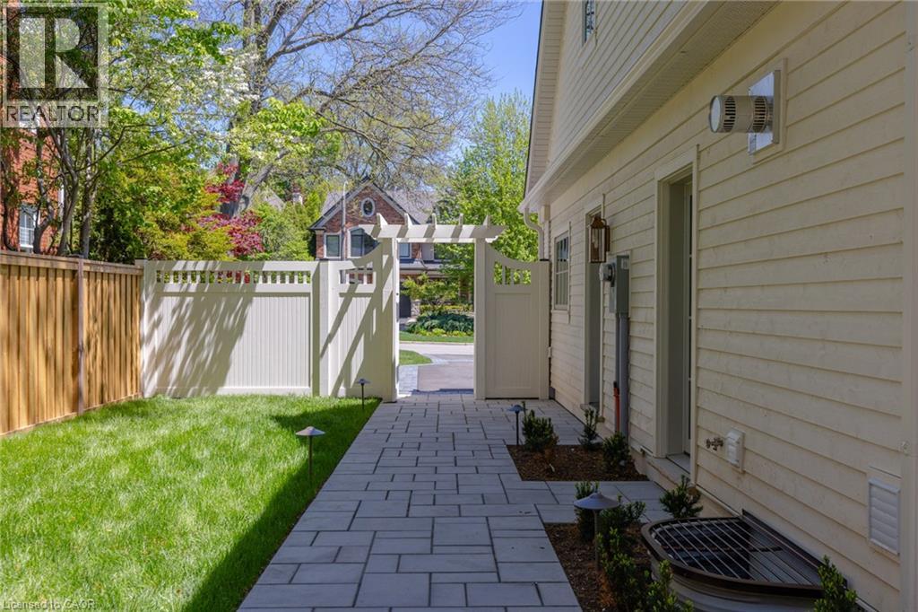 130 EDGECLIFFE Place - 50