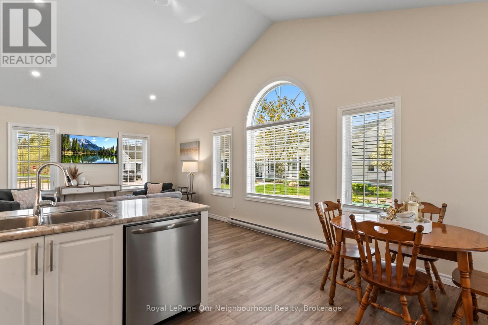 #1602 300 CROFT STREET - 13