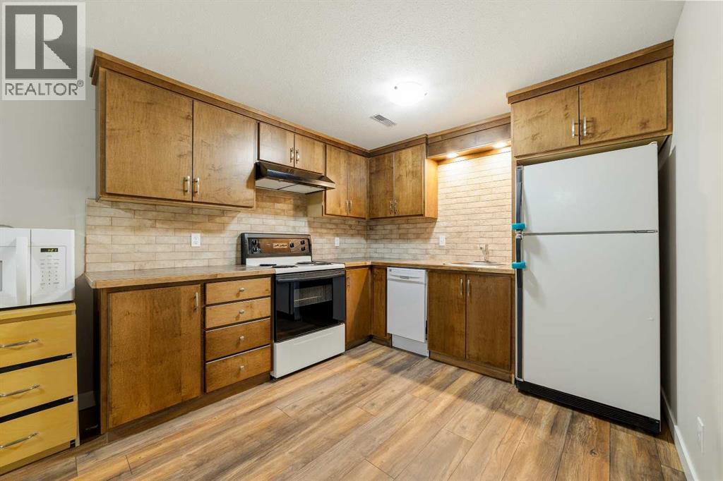 10 Trent Road W - 28