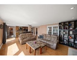 33530 Cherry Avenue, Mission, BC V2V2V4 Photo 8