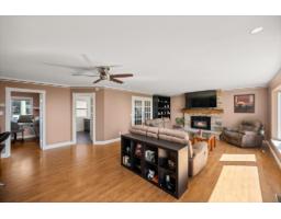 33530 Cherry Avenue, Mission, BC V2V2V4 Photo 9