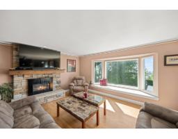 33530 Cherry Avenue, Mission, BC V2V2V4 Photo 6