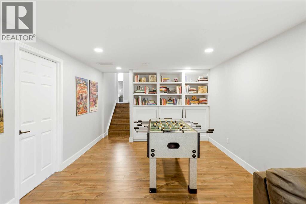 2516 63 Avenue SW - 29