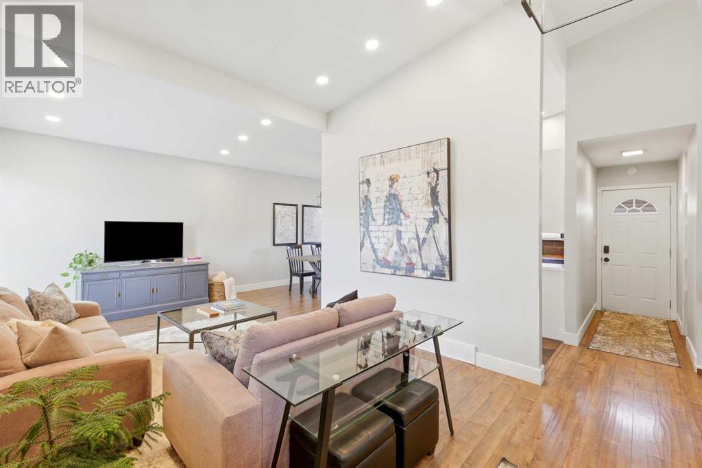 2516 63 Avenue SW - 4