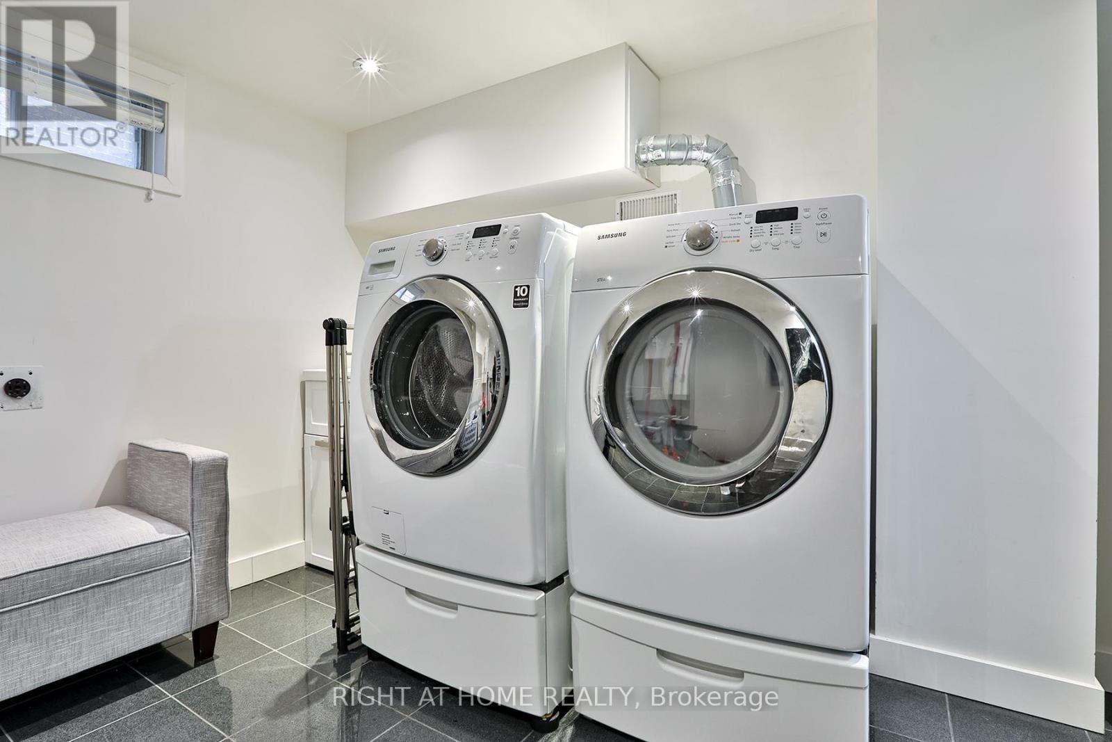 34 SCARCLIFF GARDENS - 26