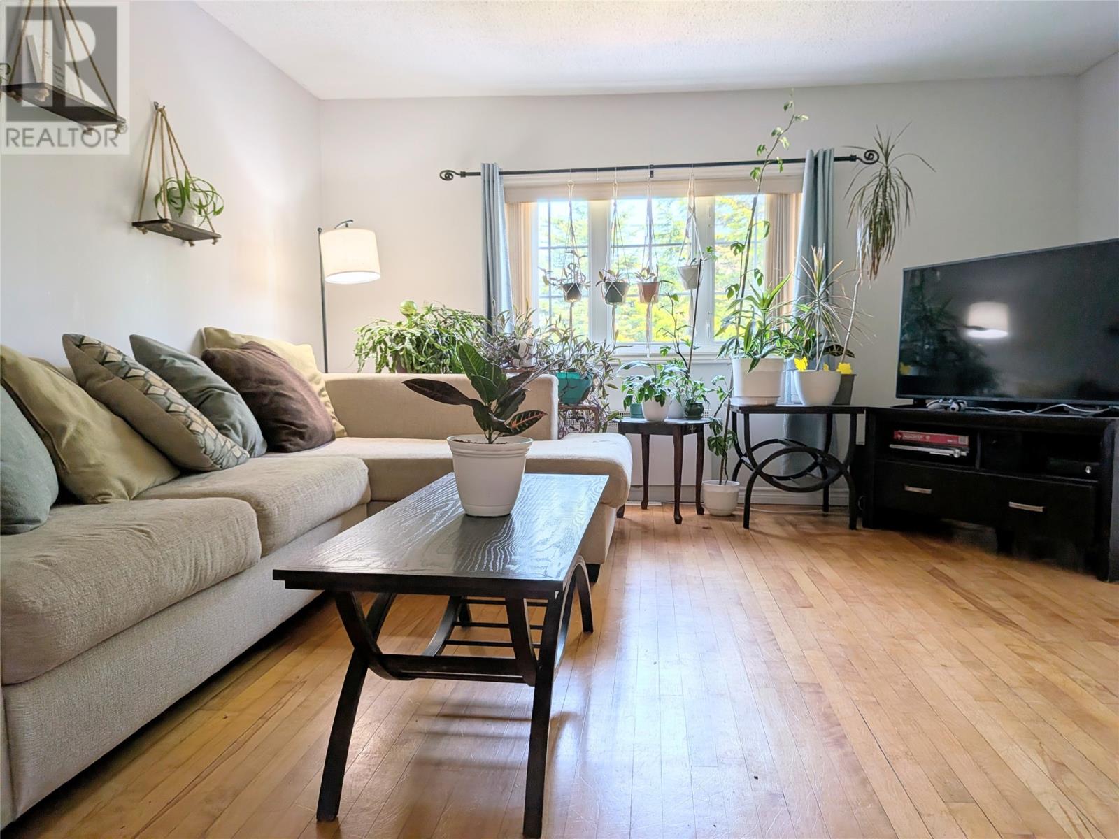13 Hillview Avenue - Image 5