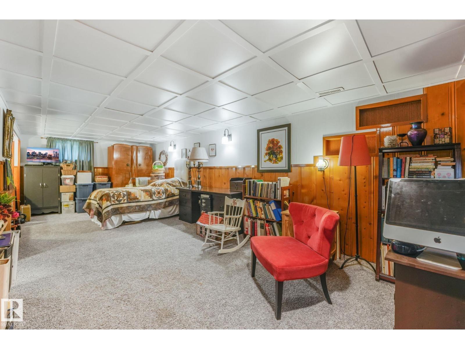 11422 70 ST NW - 22