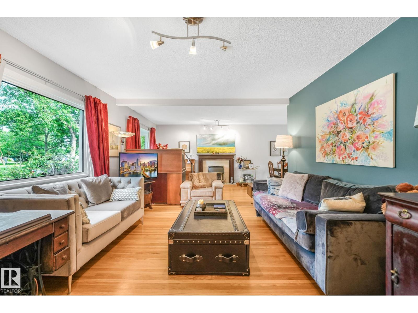 11422 70 ST NW - 3