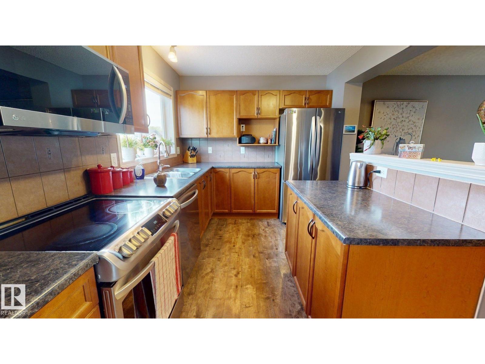 5992 South Terwillegar BV NW - 5