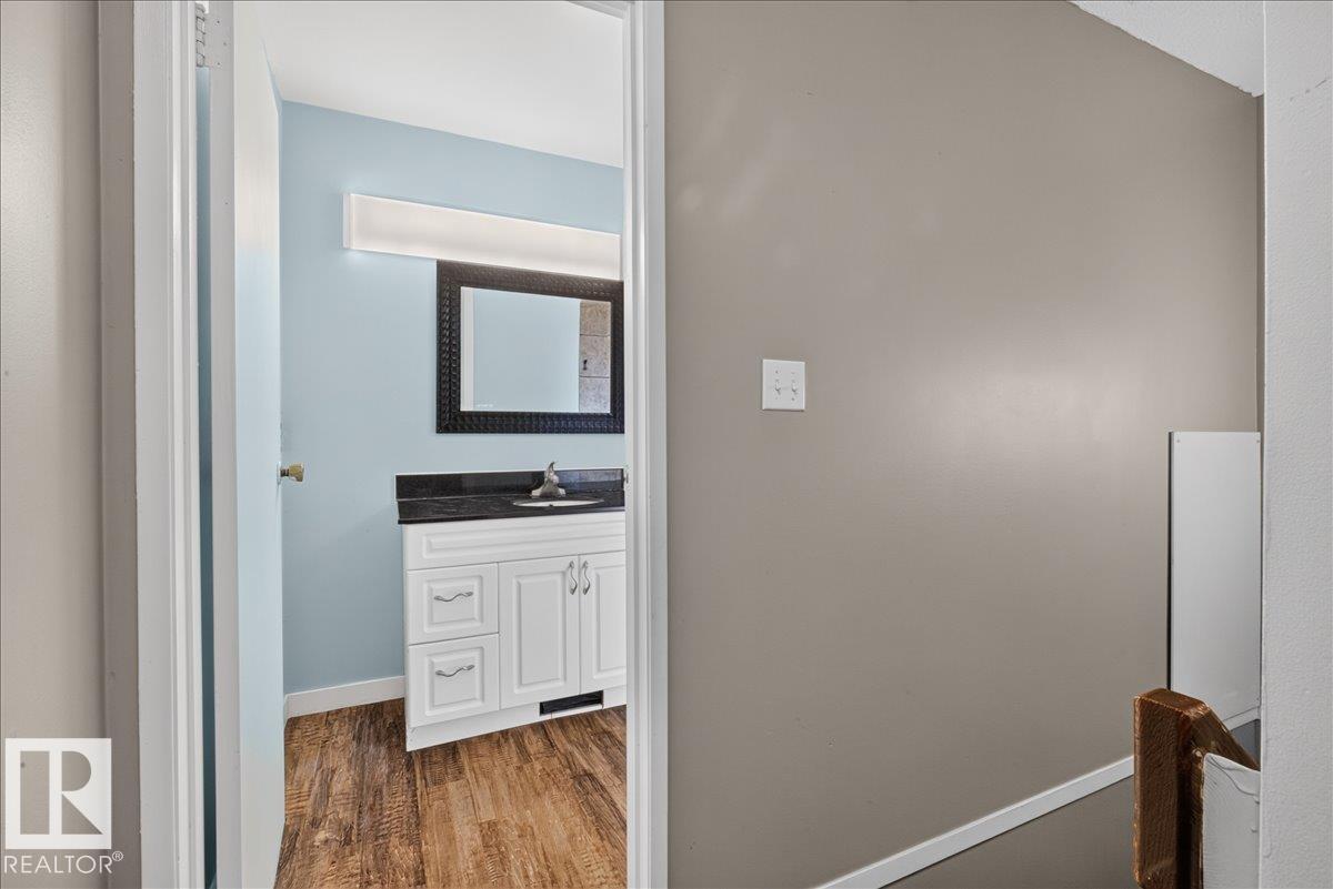 668 LAKEWOOD N RD NW NW - 27