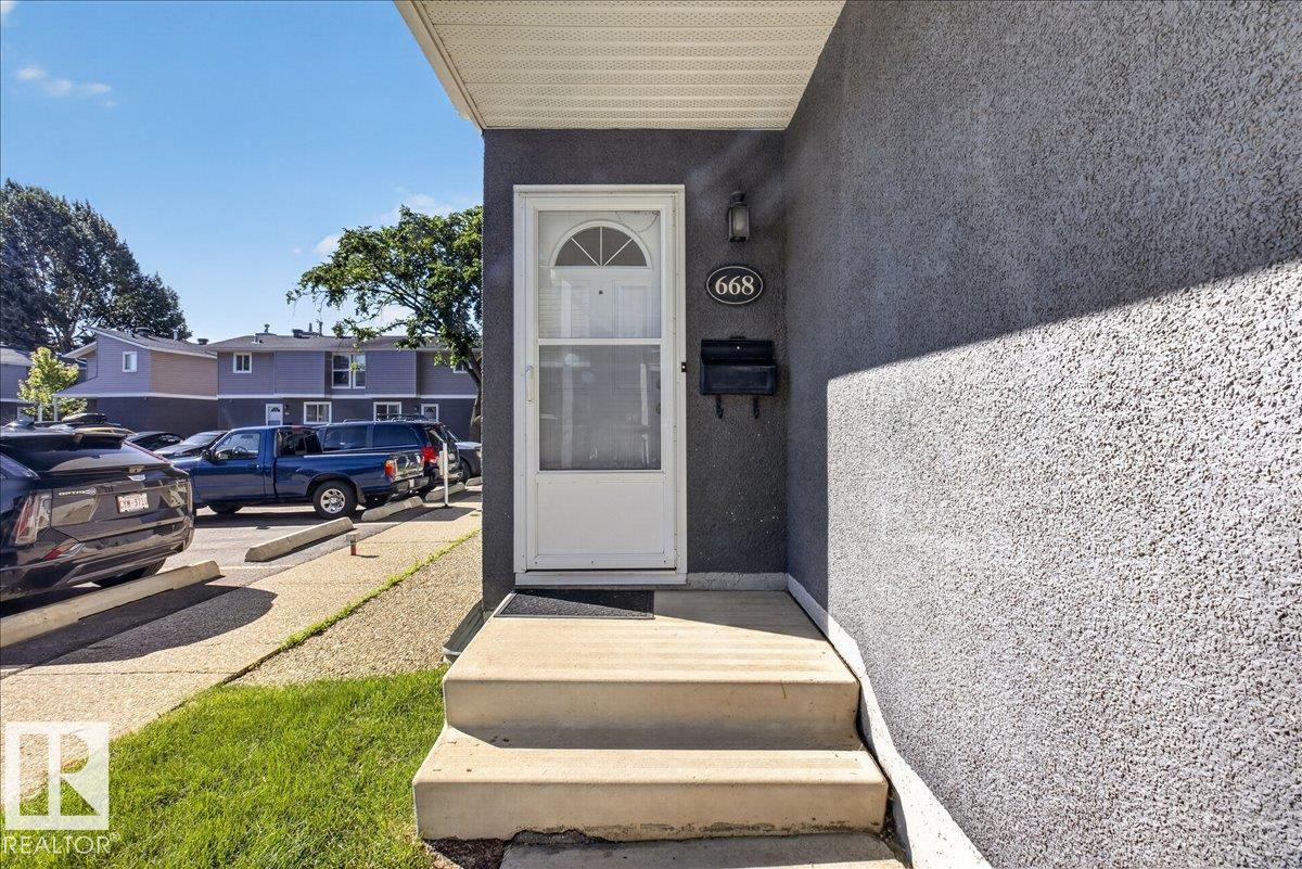 668 LAKEWOOD N RD NW NW - 4