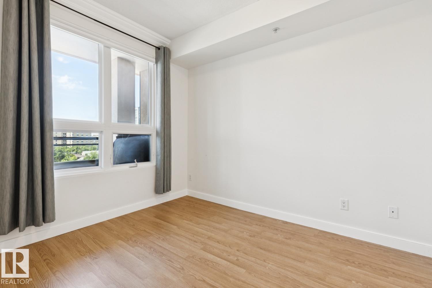 #806 9939 109 ST NW - 18
